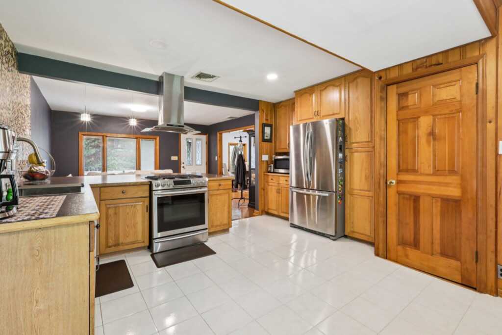 28 Nob Hill Road, New City, NY 10956 - Photo 16 of 49