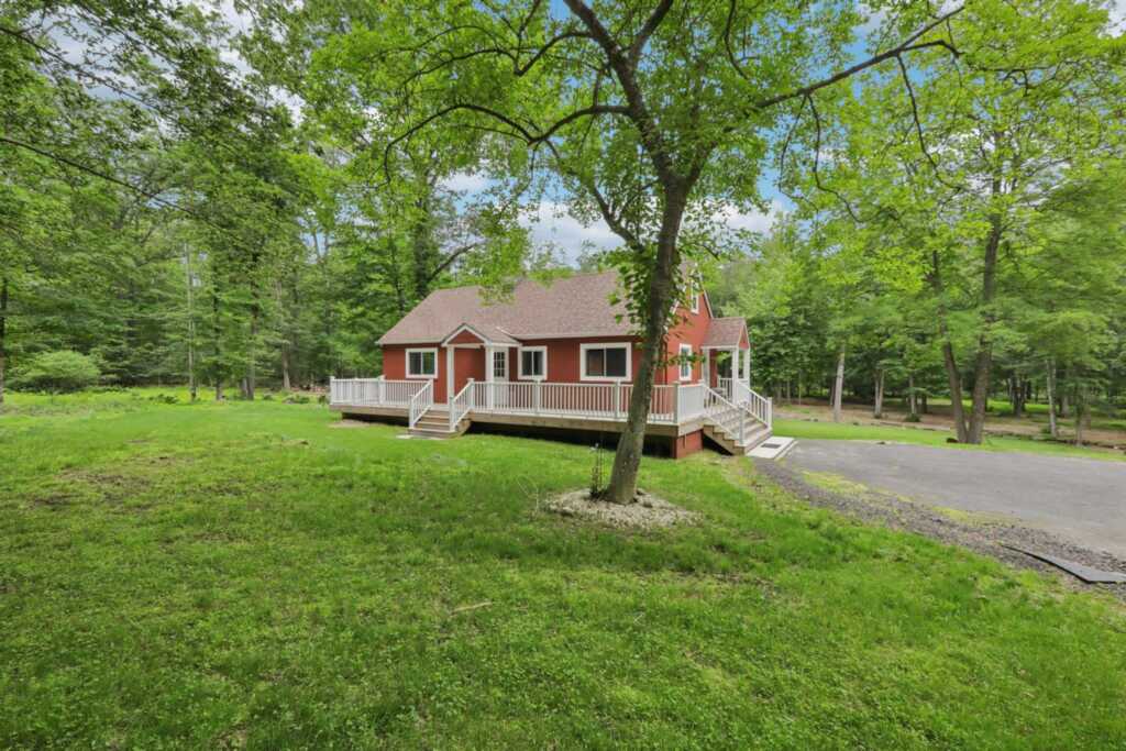 160 Mountain Road, New City, NY 10956