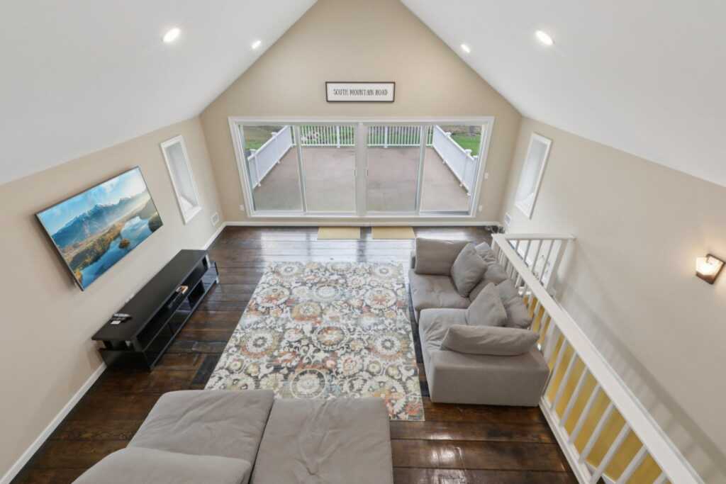 160 Mountain Road, New City, NY 10956 - Photo 10 of 44
