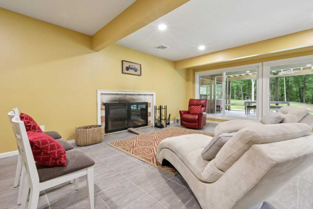 160 Mountain Road, New City, NY 10956 - Photo 13 of 44