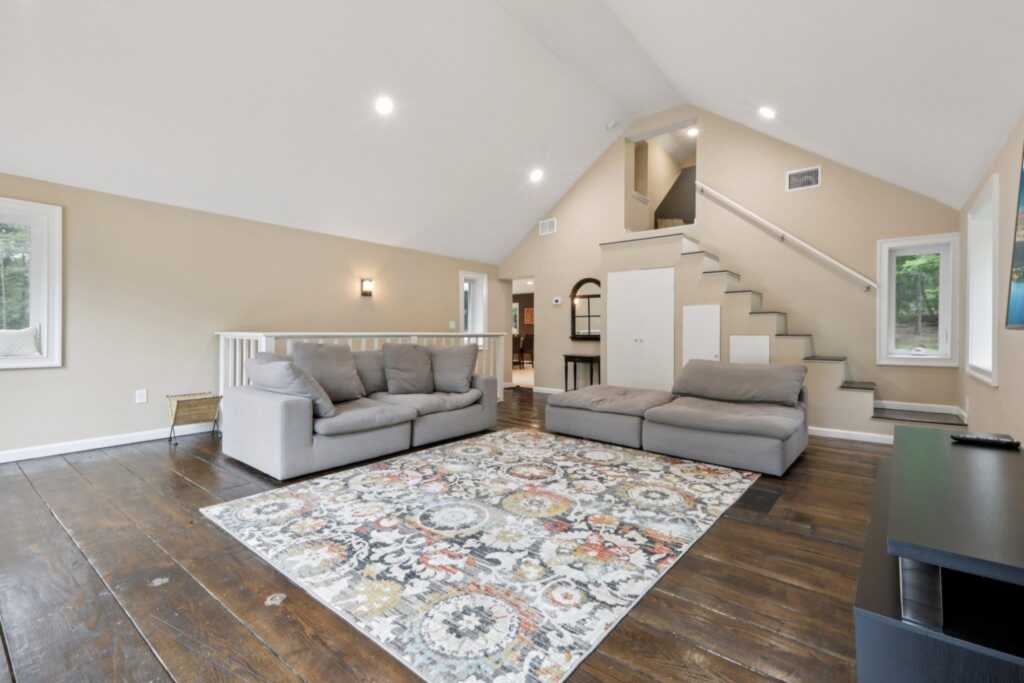 160 Mountain Road, New City, NY 10956 - Photo 9 of 44