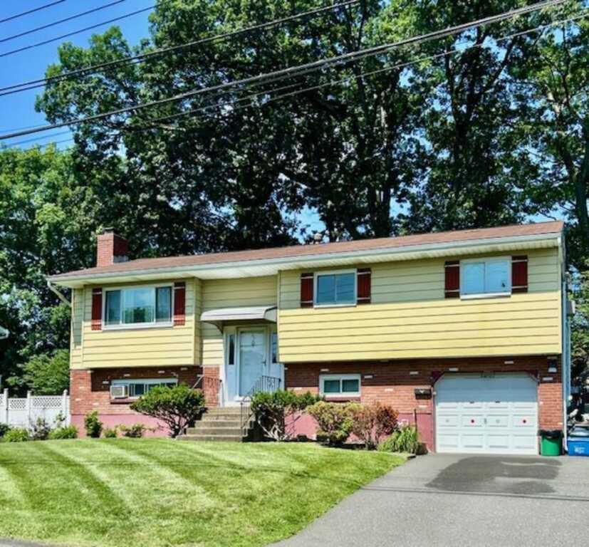 25 Waldron Drive, Stony Point, NY 10980