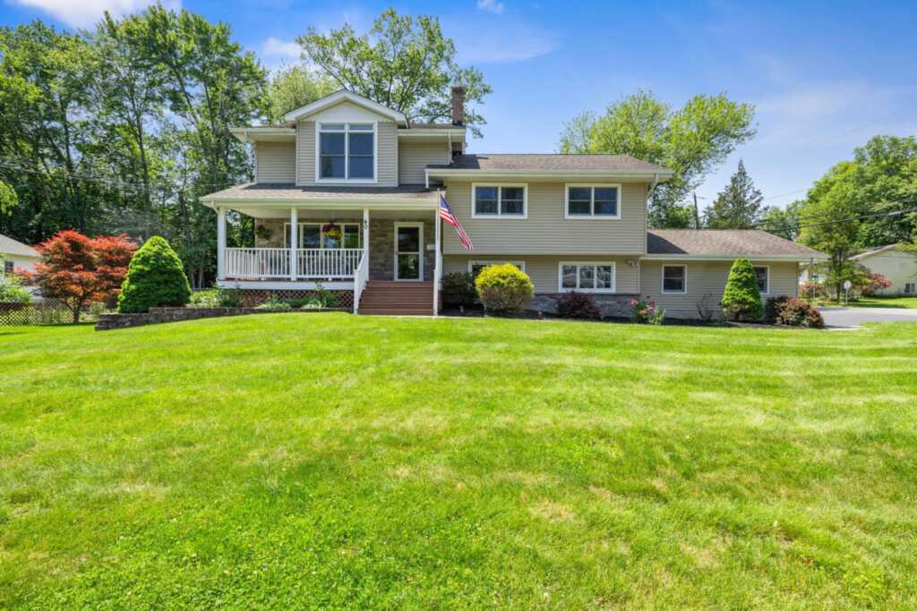 40 Pine Street, New City, NY 10956 - Photo 2 of 48