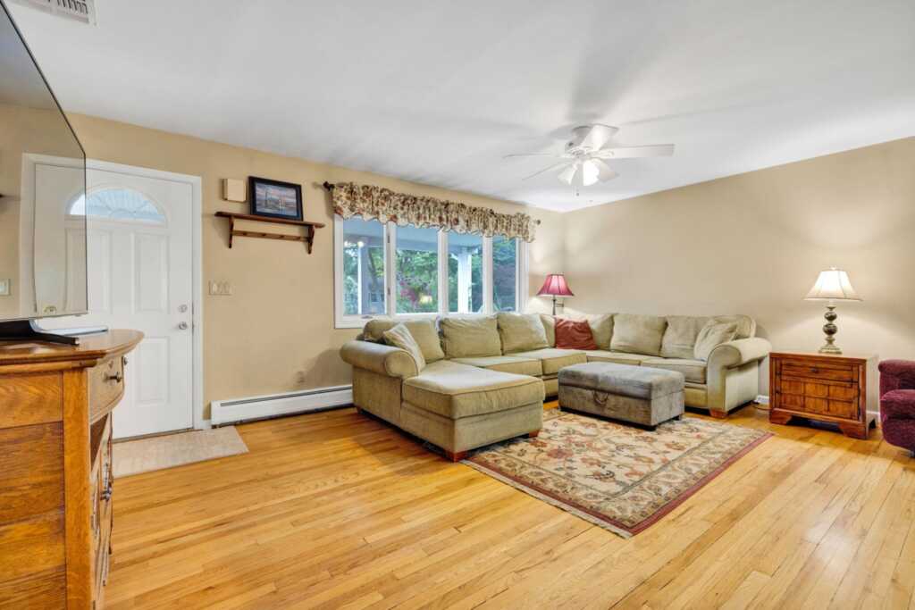 40 Pine Street, New City, NY 10956 - Photo 6 of 48