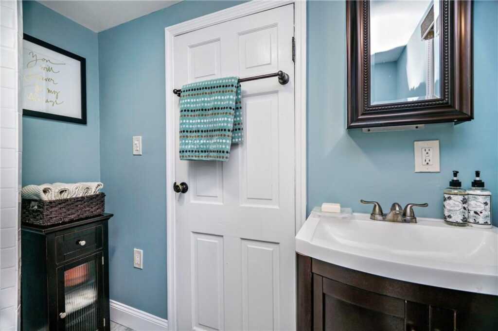 437 Carroll Avenue, Rye, NY 10543 - Photo 8 of 24