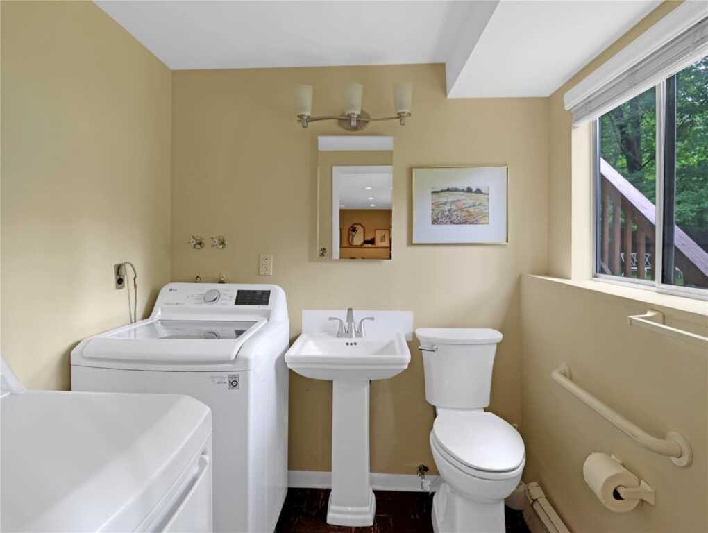 2 Hedge Row, New City, NY 10956 - Photo 38 of 46