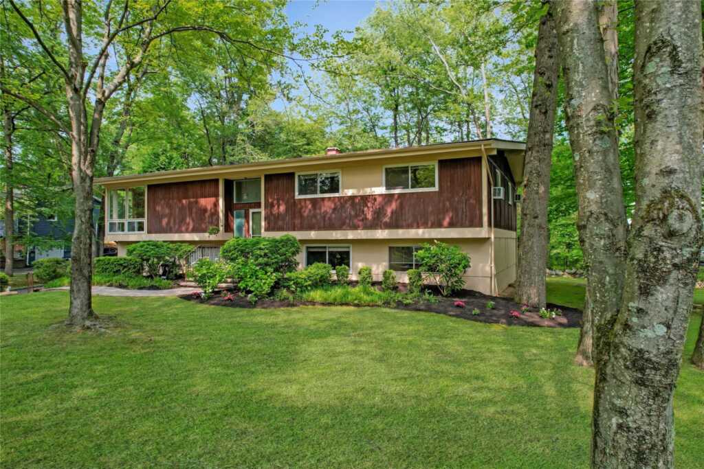 2 Hedge Row, New City, NY 10956 - Photo 4 of 46