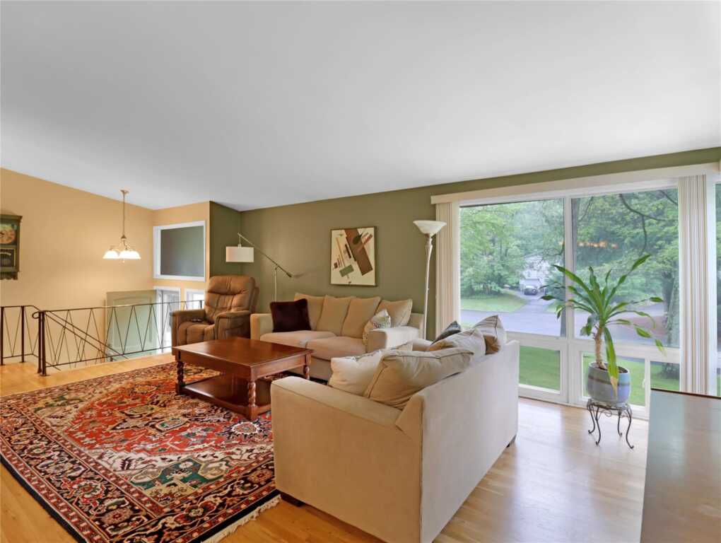 2 Hedge Row, New City, NY 10956 - Photo 9 of 46