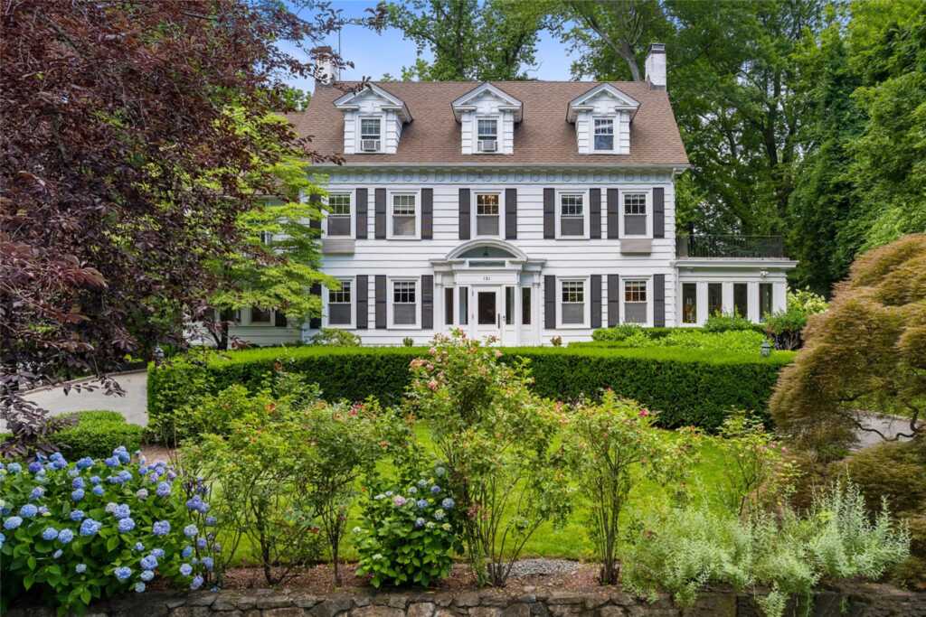 121 Overlook Circle, New Rochelle, NY 10804