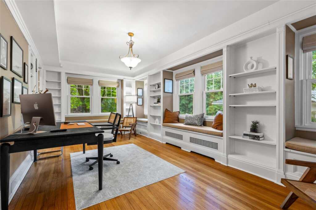121 Overlook Circle, New Rochelle, NY 10804 - Photo 13 of 35