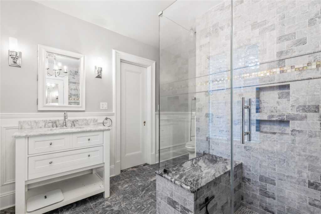 121 Overlook Circle, New Rochelle, NY 10804 - Photo 16 of 35