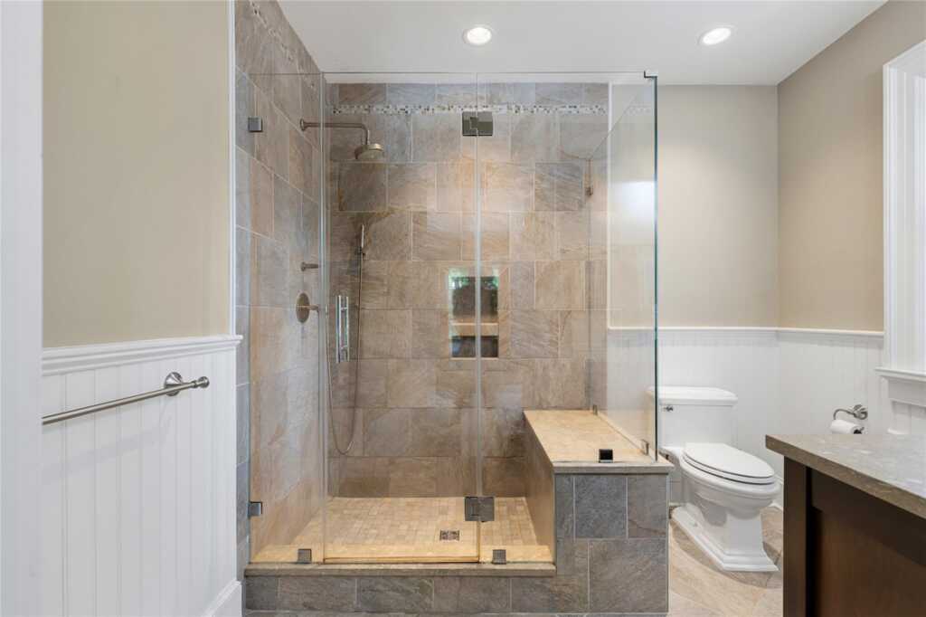 121 Overlook Circle, New Rochelle, NY 10804 - Photo 22 of 35