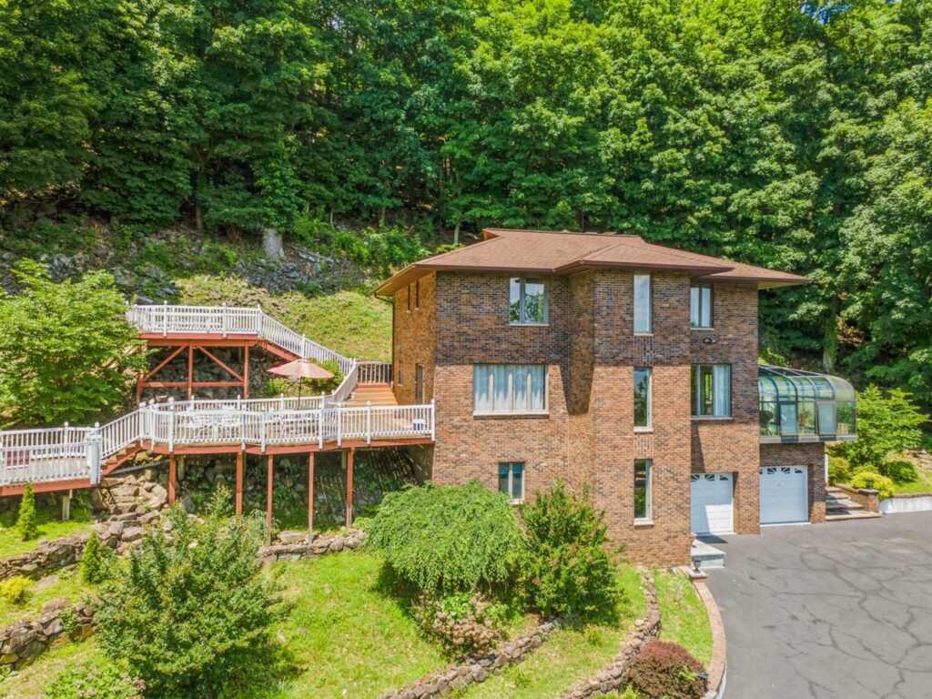 908 Route 9W, Nyack, NY 10960 - Photo 4 of 45