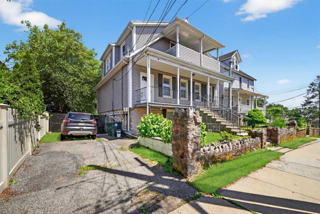 97 Inwood Avenue, Rye, NY 10573 - Photo 3 of 40