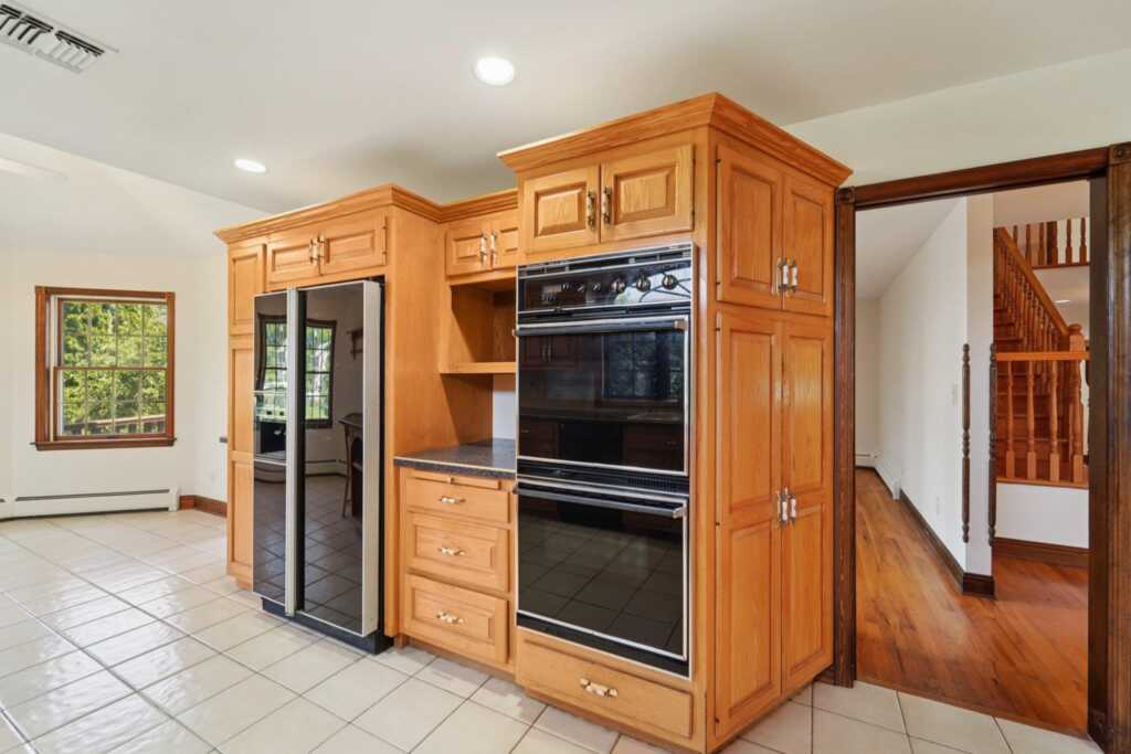 159 Martin Place, Pearl River, NY 10965 - Photo 14 of 50