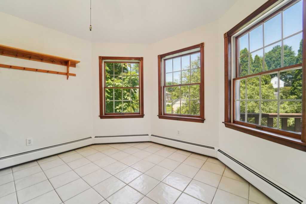 159 Martin Place, Pearl River, NY 10965 - Photo 16 of 50
