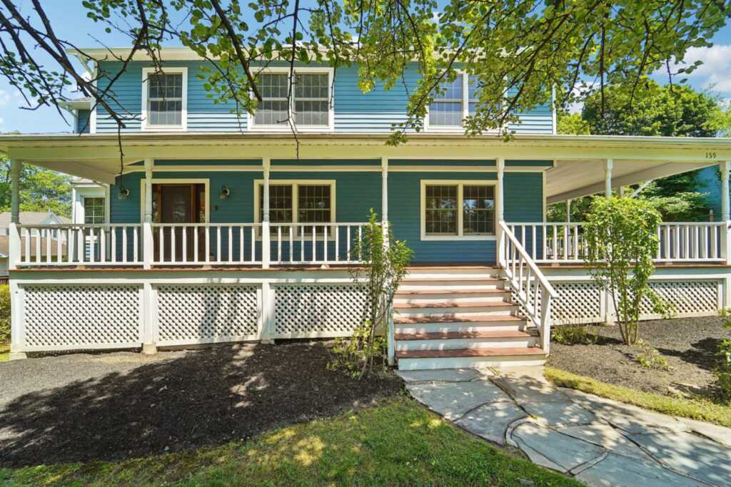 159 Martin Place, Pearl River, NY 10965 - Photo 2 of 50