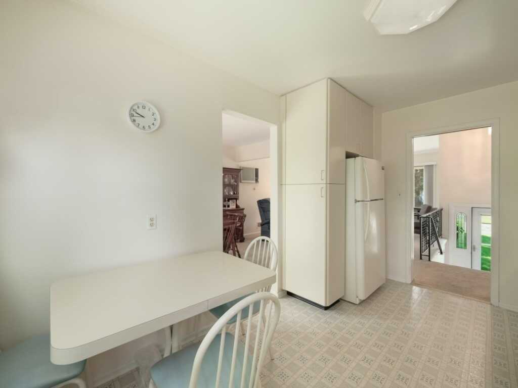 34 Crambrook Road, New City, NY 10956 - Photo 5 of 27