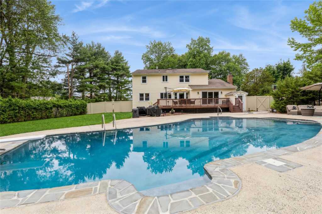 19 Christie Drive, New City, NY 10956 - Photo 11 of 44