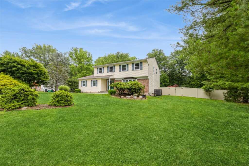 19 Christie Drive, New City, NY 10956 - Photo 2 of 44