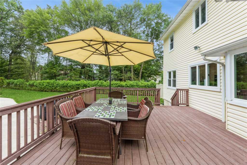 19 Christie Drive, New City, NY 10956 - Photo 5 of 44