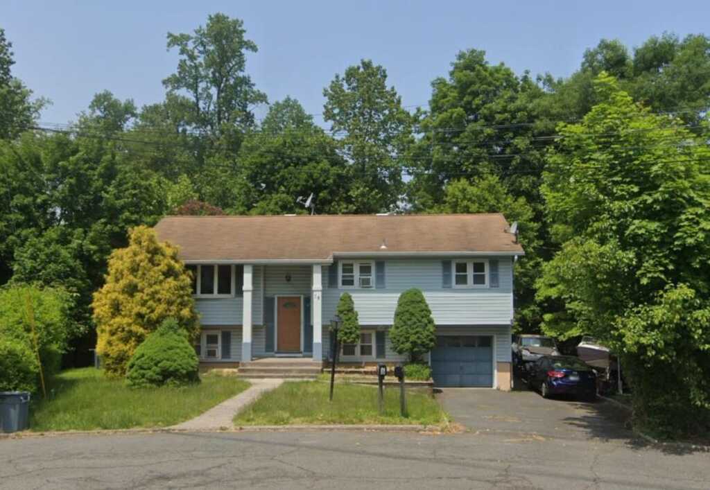 7-8 Brookridge Court, Valley Cottage, NY 10989