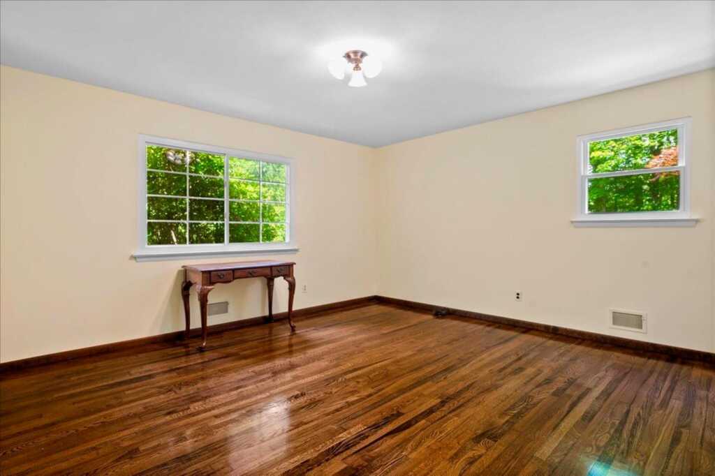 205 Radcliff Drive, Nyack, NY 10960 - Photo 15 of 33