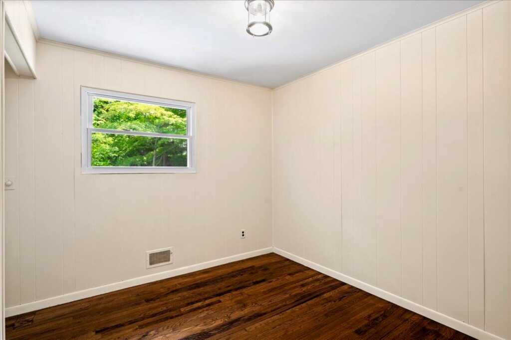 205 Radcliff Drive, Nyack, NY 10960 - Photo 20 of 33