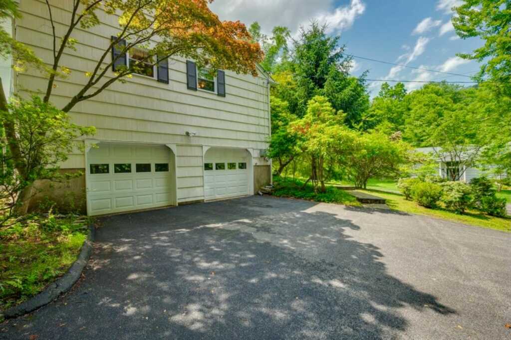 205 Radcliff Drive, Nyack, NY 10960 - Photo 28 of 33
