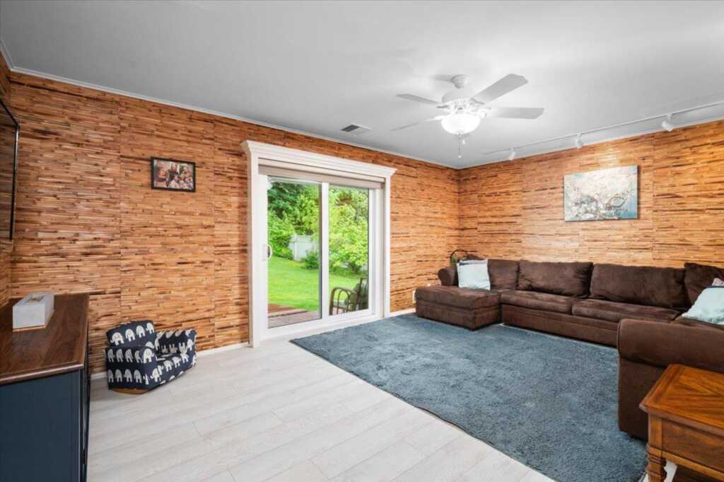 71 Harlan Drive, New Rochelle, NY 10804 - Photo 14 of 36