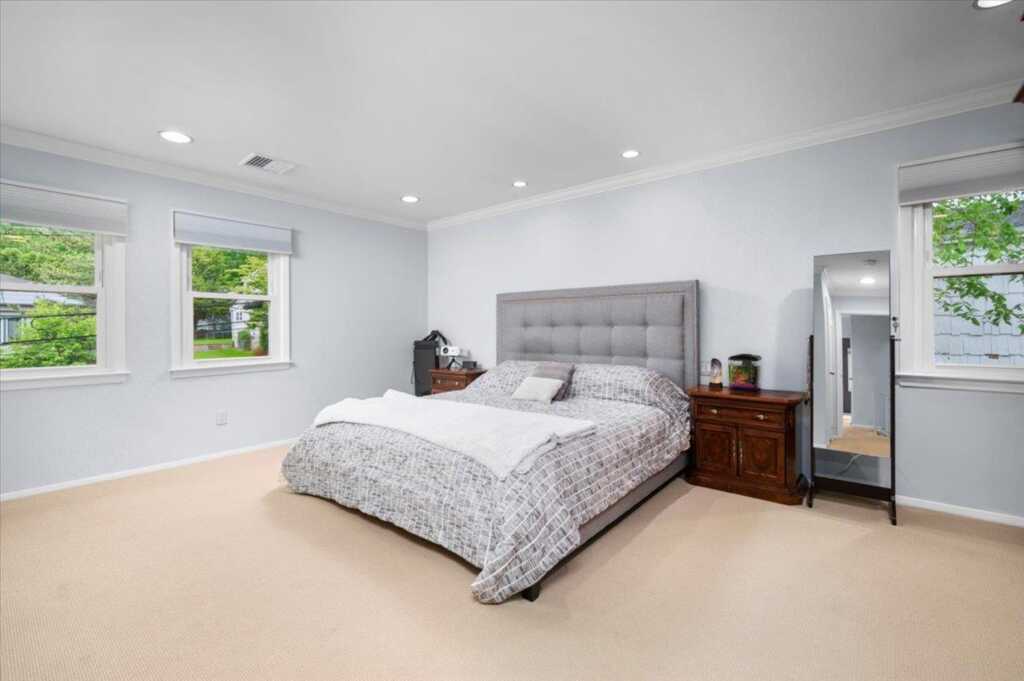 71 Harlan Drive, New Rochelle, NY 10804 - Photo 20 of 36