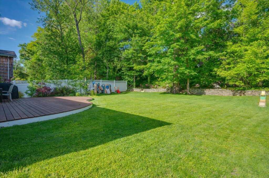 71 Harlan Drive, New Rochelle, NY 10804 - Photo 32 of 36