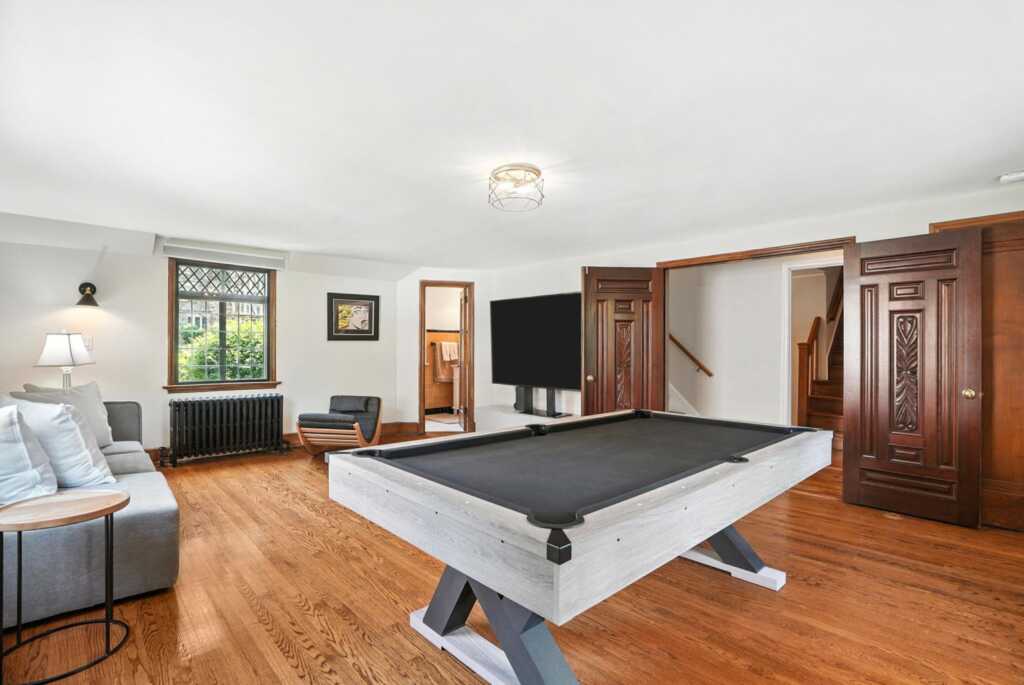276 Overlook Road, New Rochelle, NY 10804 - Photo 16 of 42