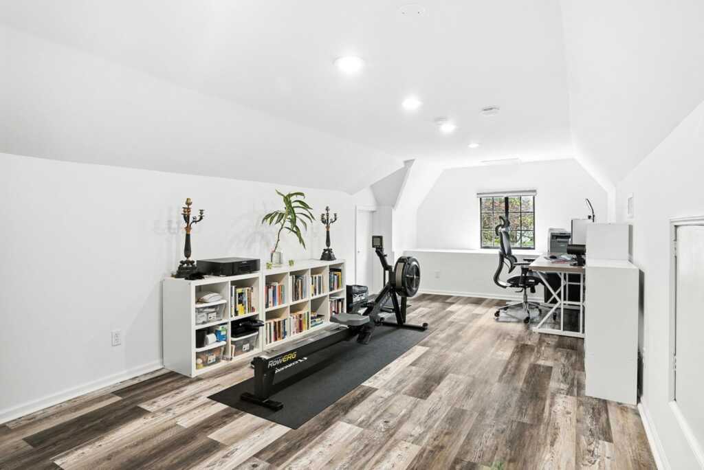 276 Overlook Road, New Rochelle, NY 10804 - Photo 29 of 42
