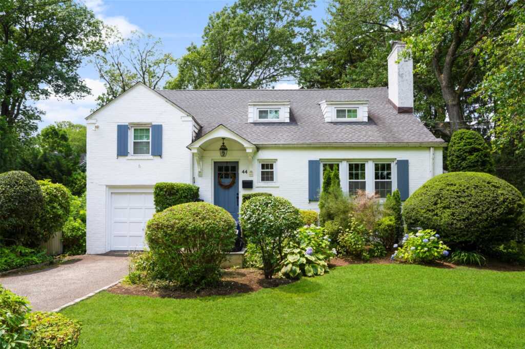 44 Kingsbury Road, New Rochelle, NY 10804