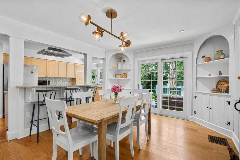 44 Kingsbury Road, New Rochelle, NY 10804 - Photo 11 of 40