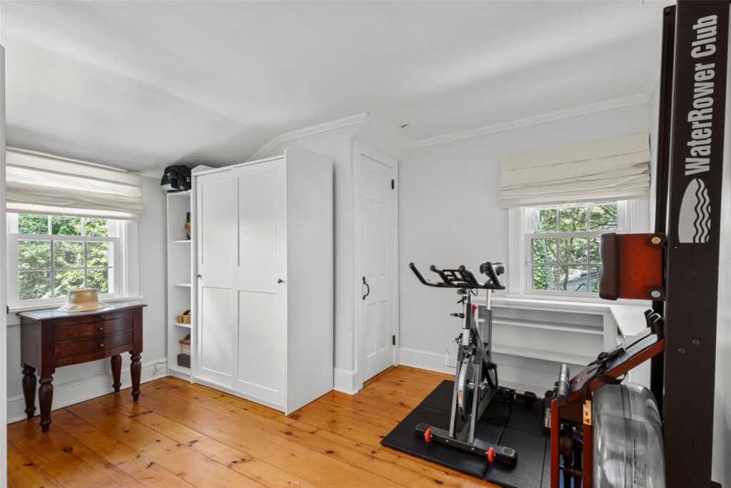 44 Kingsbury Road, New Rochelle, NY 10804 - Photo 24 of 40