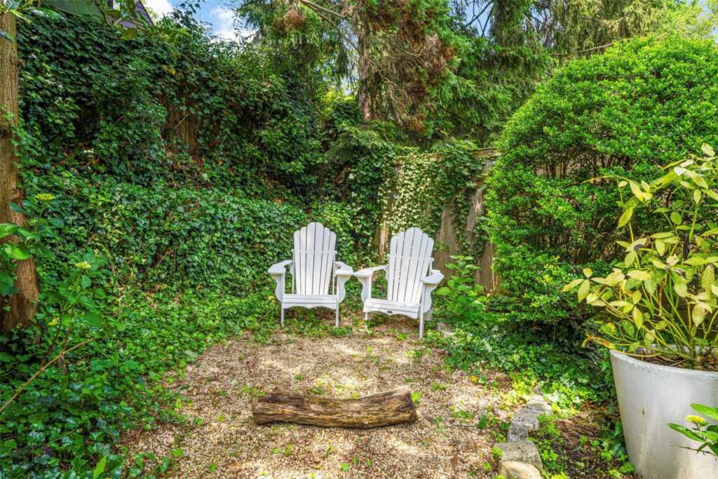 44 Kingsbury Road, New Rochelle, NY 10804 - Photo 34 of 40