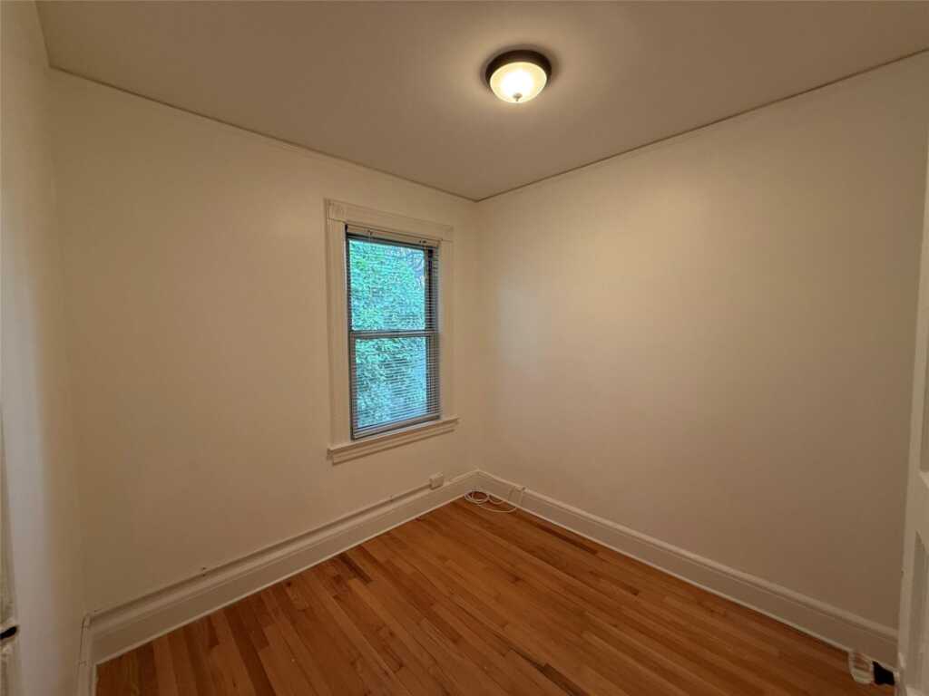 20 Congress Street, New Rochelle, NY 10801 - Photo 16 of 29