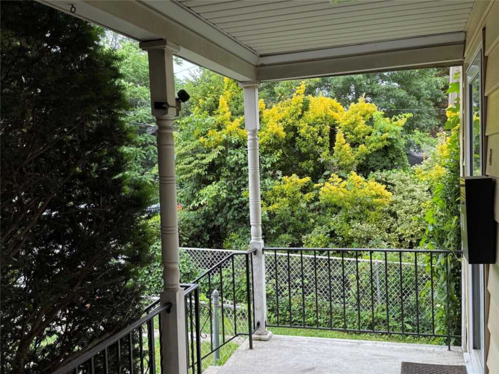 20 Congress Street, New Rochelle, NY 10801 - Photo 26 of 29