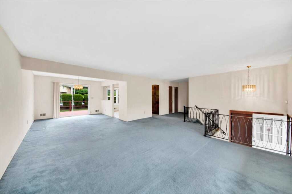 75 Burda Place, New City, NY 10956 - Photo 7 of 38