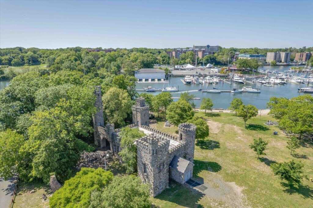 437 Pelham Road, Unit #B1, New Rochelle, NY 10805 - Photo 17 of 20