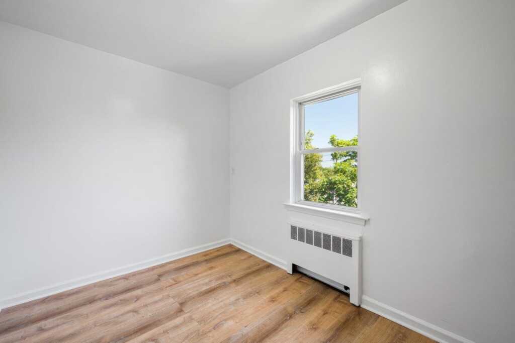 437 Pelham Road, Unit #B1, New Rochelle, NY 10805 - Photo 8 of 20