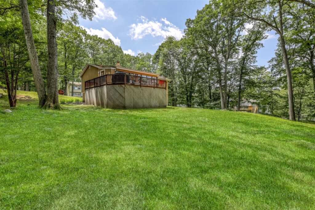 17 Onderdonk Road, Suffern, NY 10901 - Photo 25 of 26