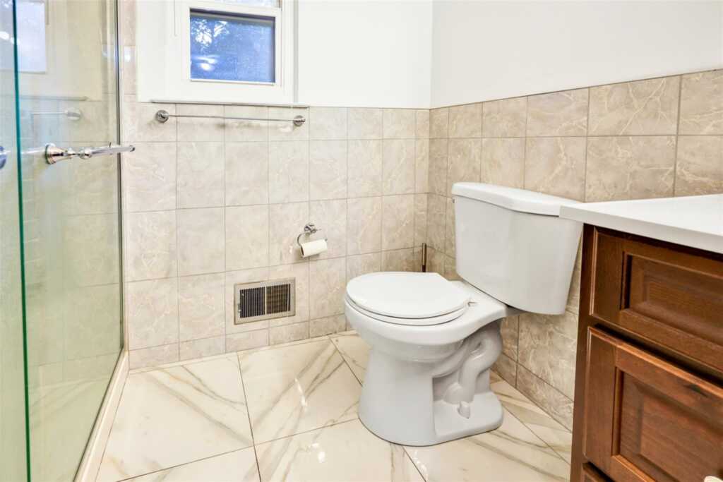 5 Medford Place, Nanuet, NY 10954 - Photo 14 of 41