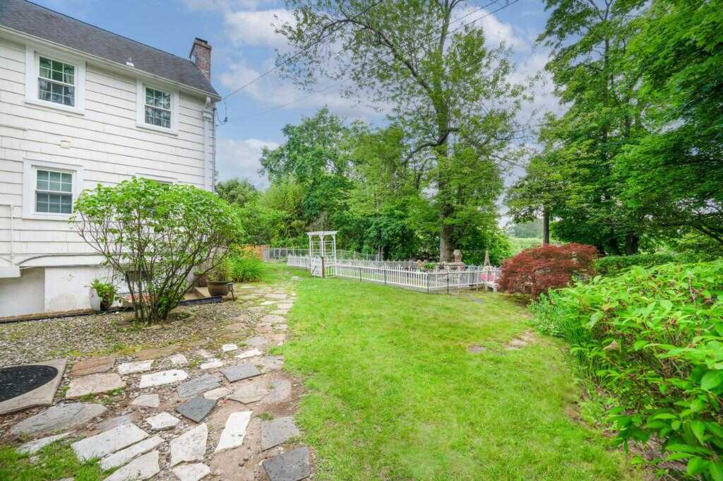 1146 North Avenue, New Rochelle, NY 10804 - Photo 11 of 16