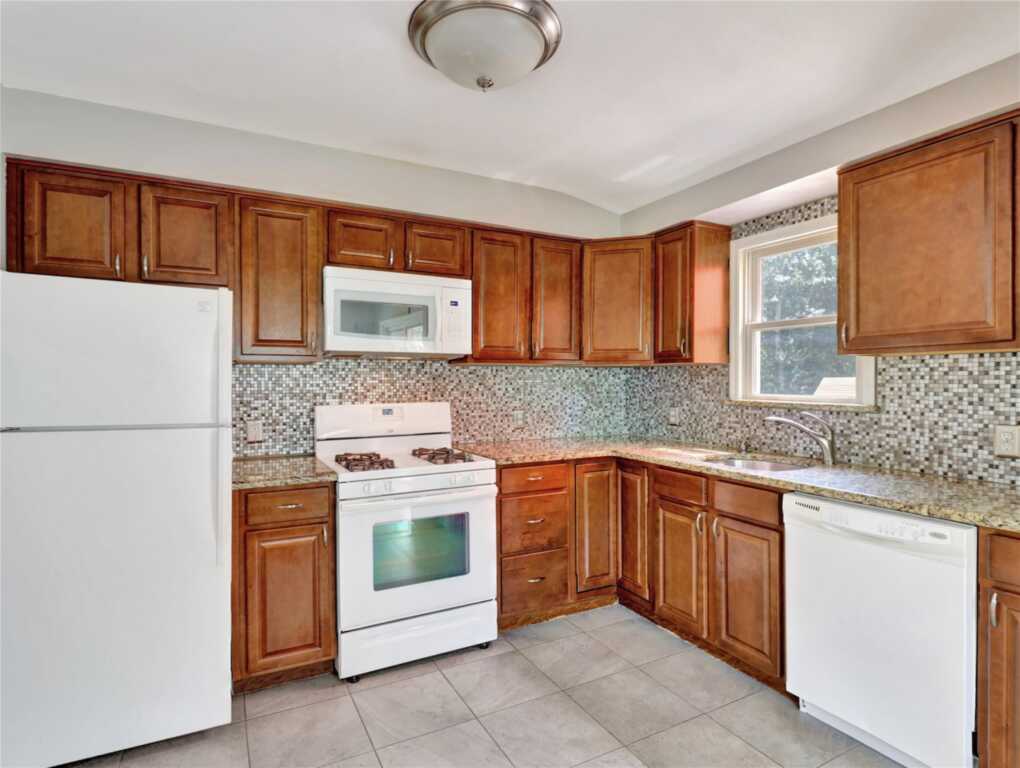 10 Victoria Drive, Nanuet, NY 10954 - Photo 15 of 38
