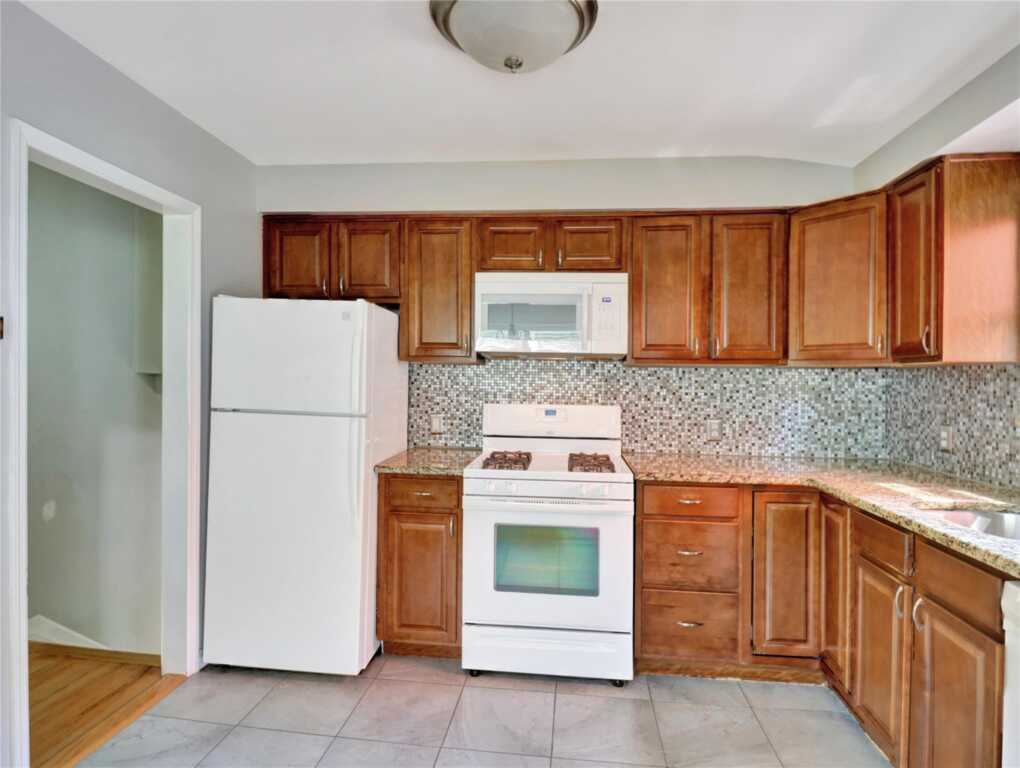 10 Victoria Drive, Nanuet, NY 10954 - Photo 16 of 38