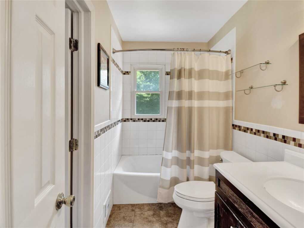 10 Victoria Drive, Nanuet, NY 10954 - Photo 20 of 38
