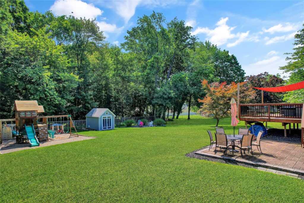 10 Victoria Drive, Nanuet, NY 10954 - Photo 34 of 38